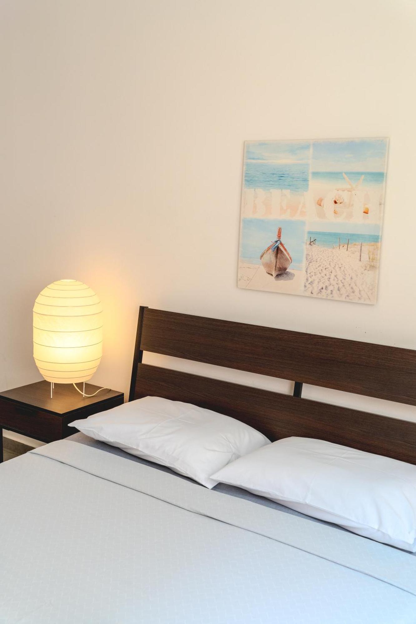 Ferienwohnung Kave Blue Mackenzie 1 Bdr Flat with Pool Larnaka Exterior foto